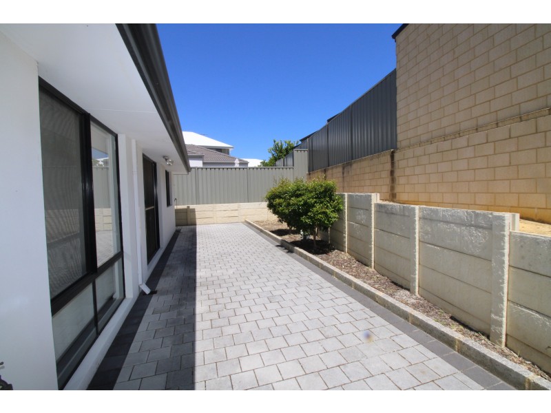 26 McKenzie Way, Embleton WA 6062