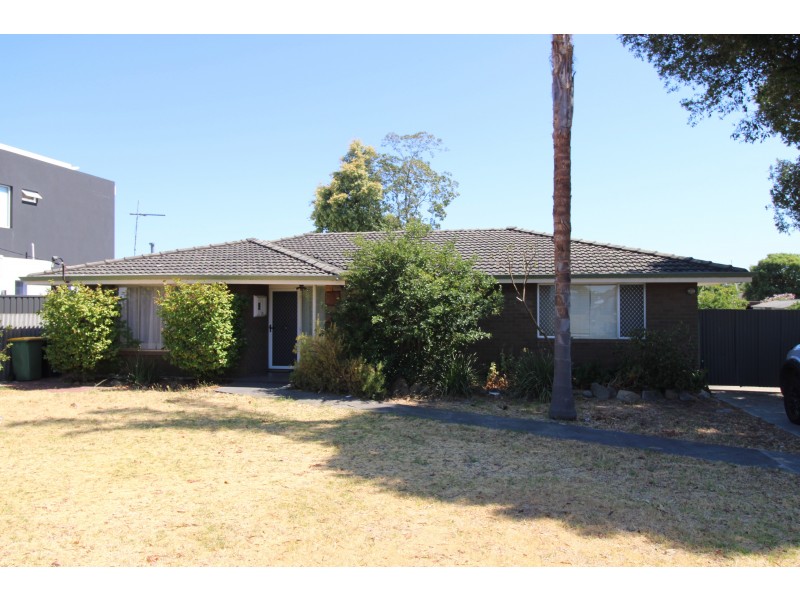 24 Parklands Square, Riverton WA 6148