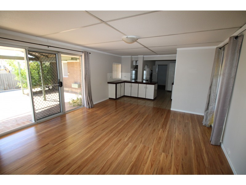 24 Parklands Square, Riverton WA 6148