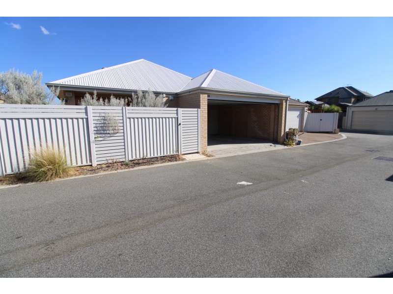 16 Spurwing Way, South Guildford WA 6055