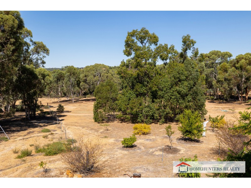28 Roberts Vale, Hoddys Well WA 6566