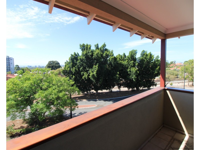 125 Railway Parade, Mount Lawley WA 6050