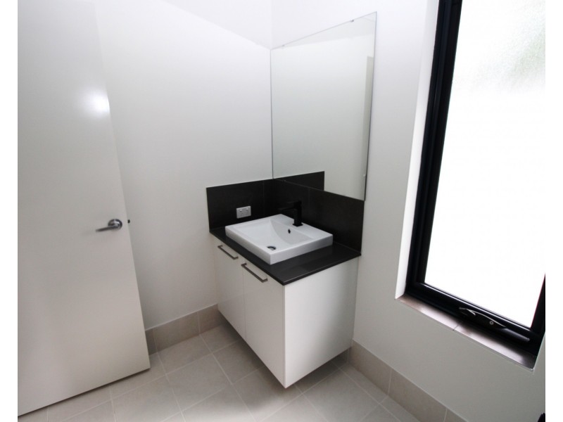 8 Wade Street, Embleton WA 6062