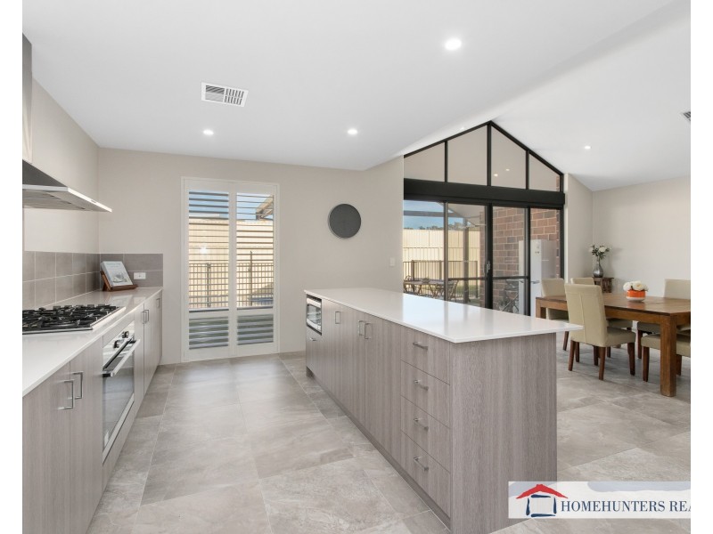 27 Greystone Terrace, Helena Valley WA 6056