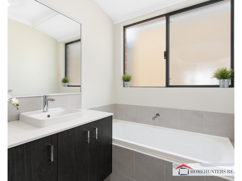 27 Greystone Terrace, Helena Valley WA 6056