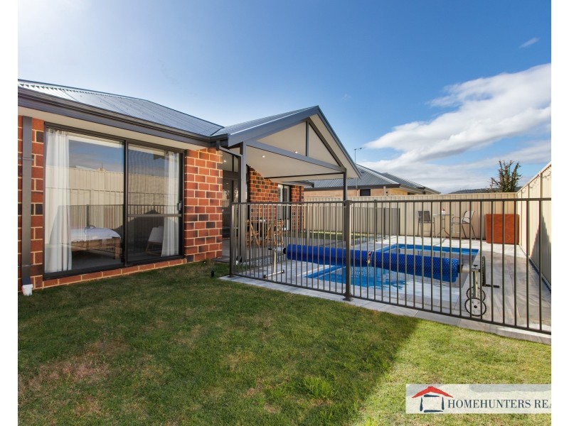 27 Greystone Terrace, Helena Valley WA 6056