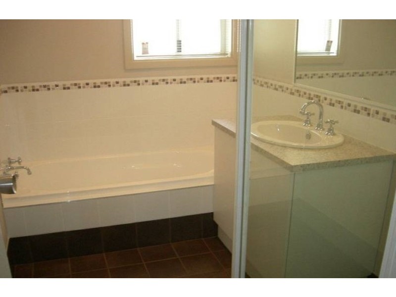 4/13 Erythrina Street, Kununurra WA 6743