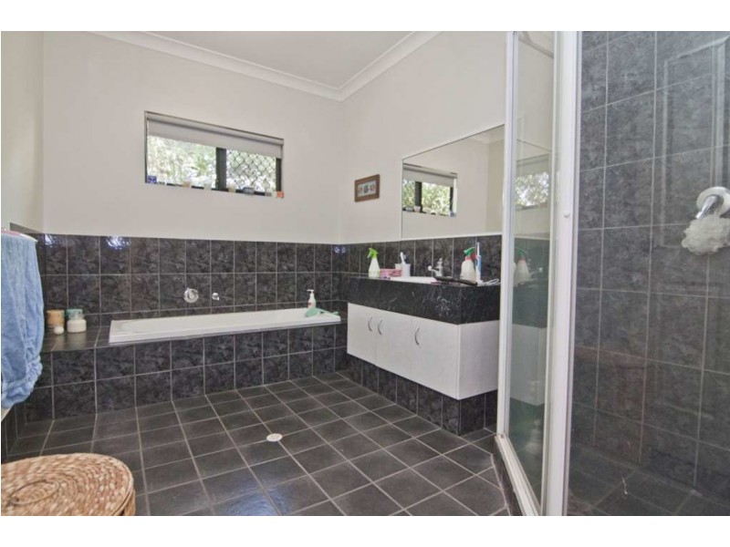 6 Cycas Close, Kununurra WA 6743