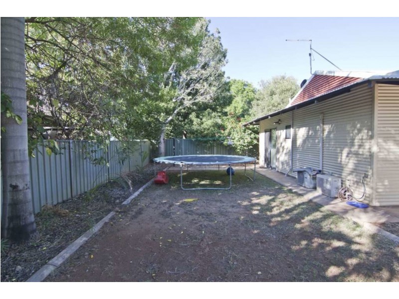 6 Cycas Close, Kununurra WA 6743