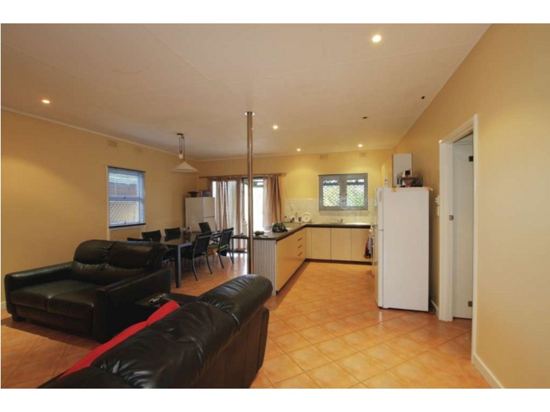 6 Woollybutt Place, Kununurra WA 6743