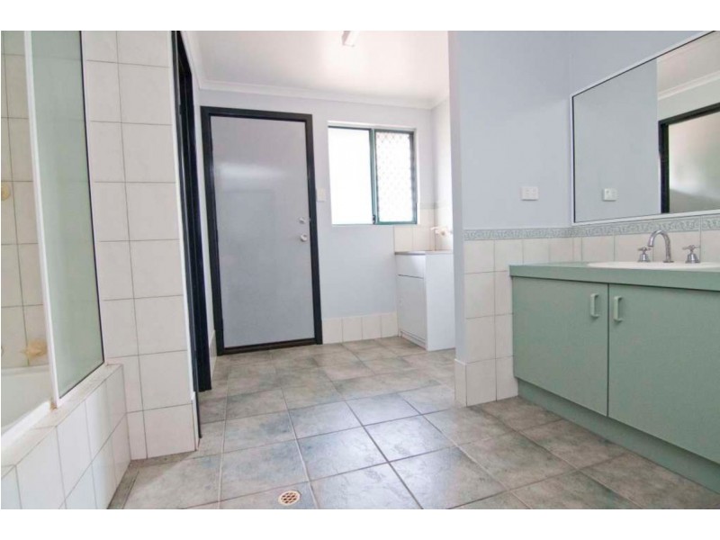 1/33 Konkerberry Drive, Kununurra WA 6743