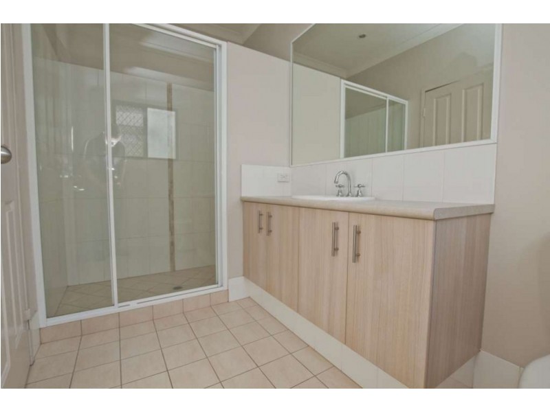 2/7 Greybox Crescent, Kununurra WA 6743