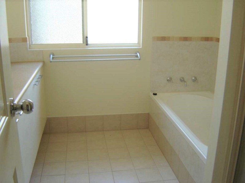 2 Grevillea Avenue, Kununurra WA 6743