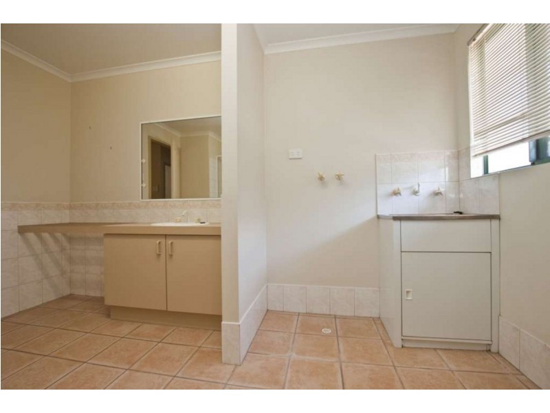 6/33 Konkerberry Drive, Kununurra WA 6743