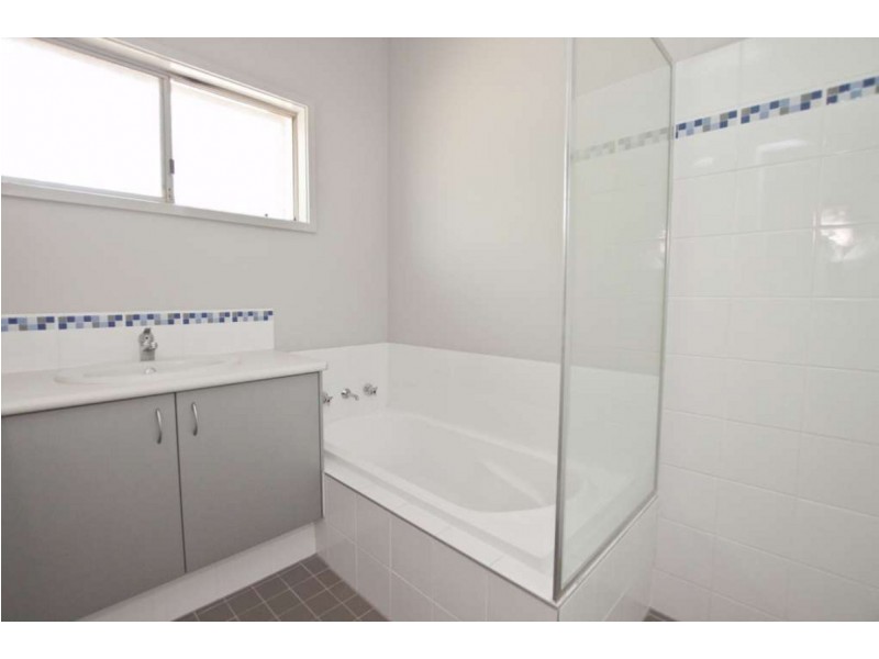 8 Carbeen Street, Kununurra WA 6743