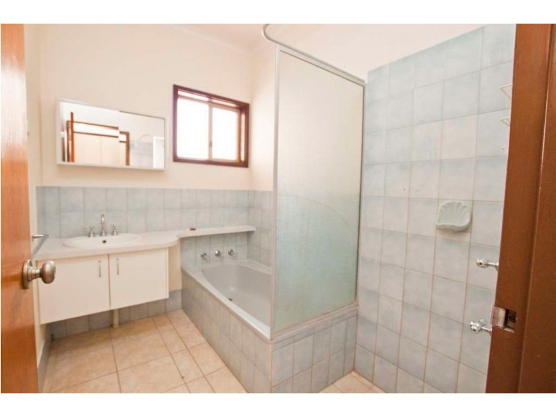 1/12-16 Casuarina Way, Kununurra WA 6743