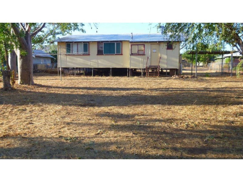 8 Flinders Street, Wyndham WA 6740