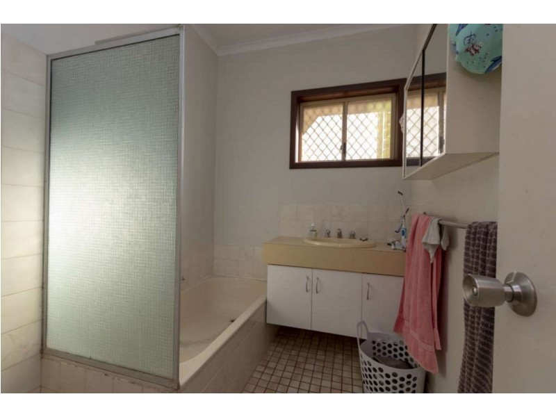 16 Bossea Street, Kununurra WA 6743