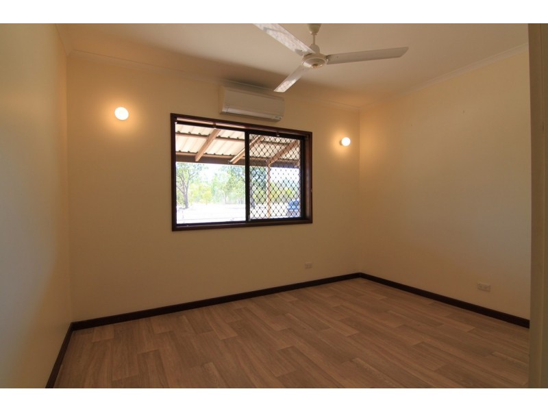 8 Water Lily Place, Kununurra WA 6743