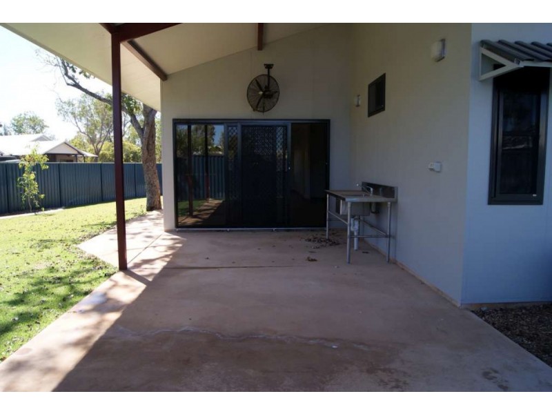 8 Tamarind Meander, Kununurra WA 6743