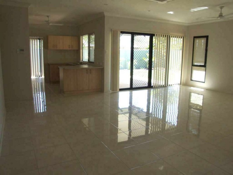 2/7 Greybox Crescent, Kununurra WA 6743