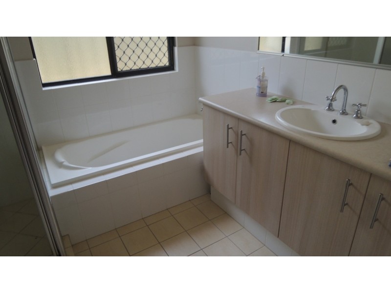 2/7 Greybox Crescent, Kununurra WA 6743