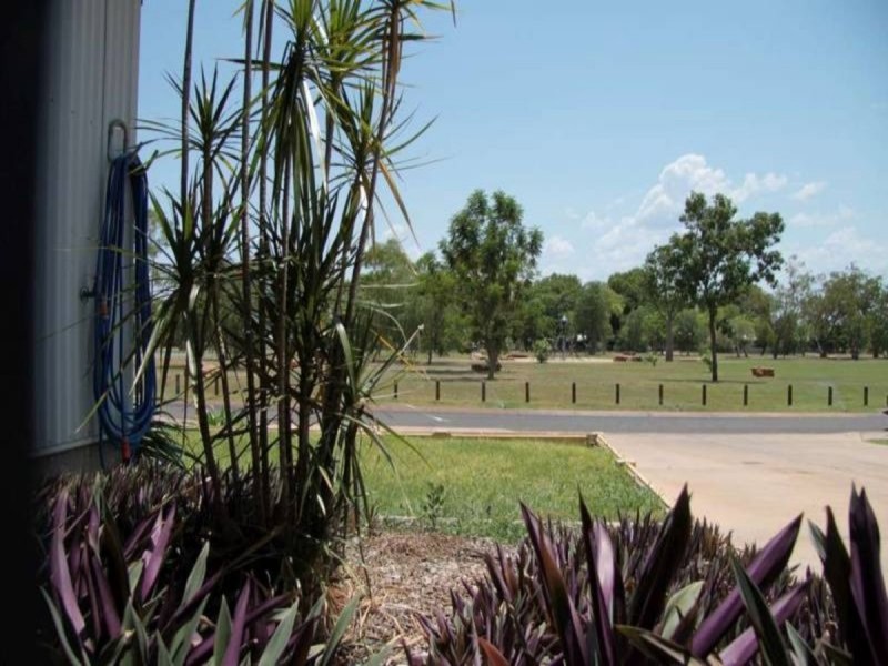 15 Barding Loop, Kununurra WA 6743