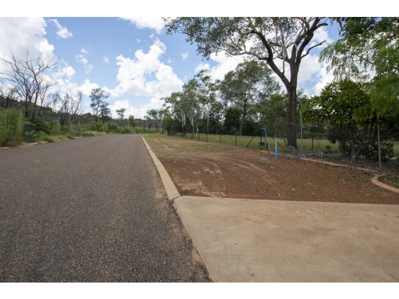 20 Salacca Loop, Kununurra WA 6743