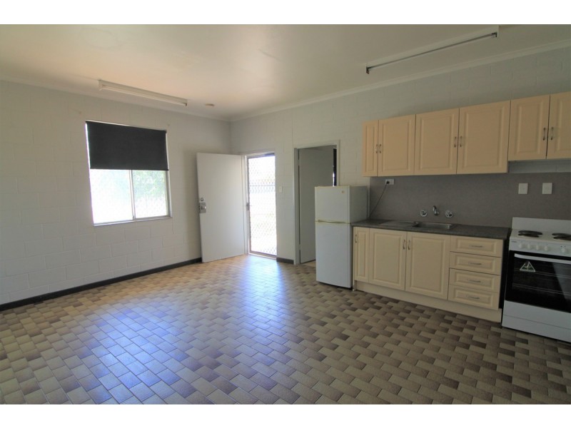 8 Erythrina Street, Kununurra WA 6743