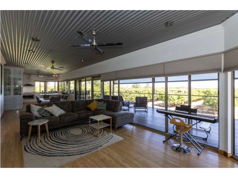 150 Whimbrel Road, Kununurra WA 6743