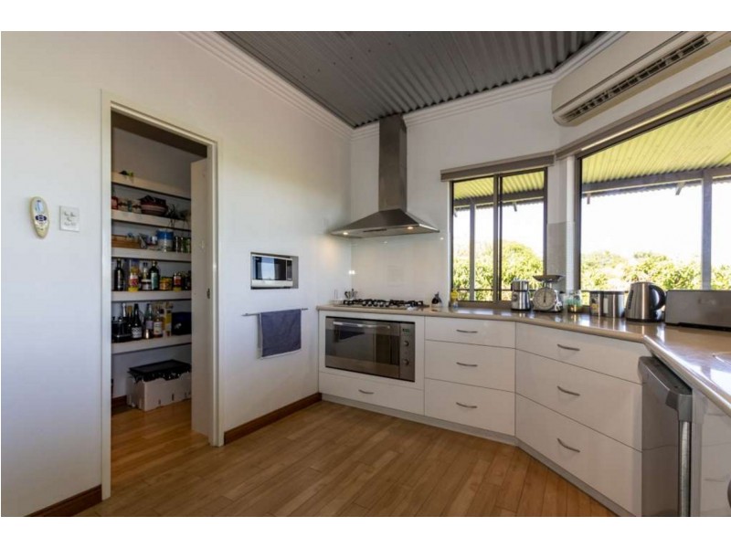 150 Whimbrel Road, Kununurra WA 6743