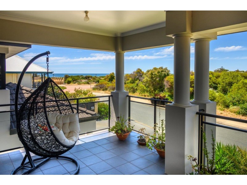 20 Beachview Court, Wannanup WA 6210