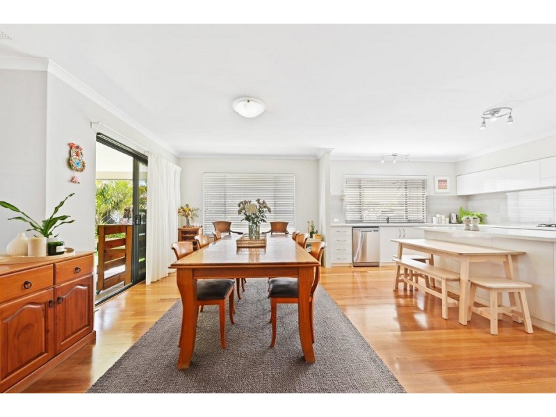 20 Beachview Court, Wannanup WA 6210