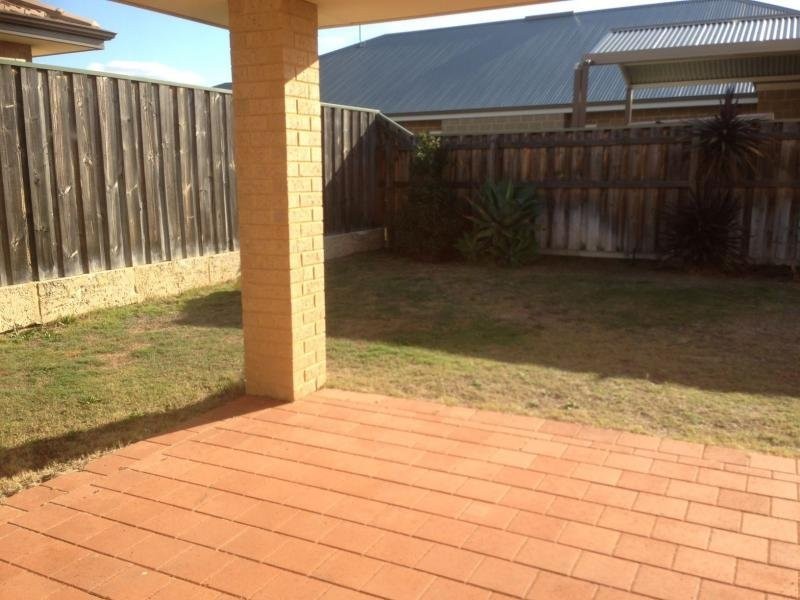 19 Addingham Drive, Ellenbrook WA 6069