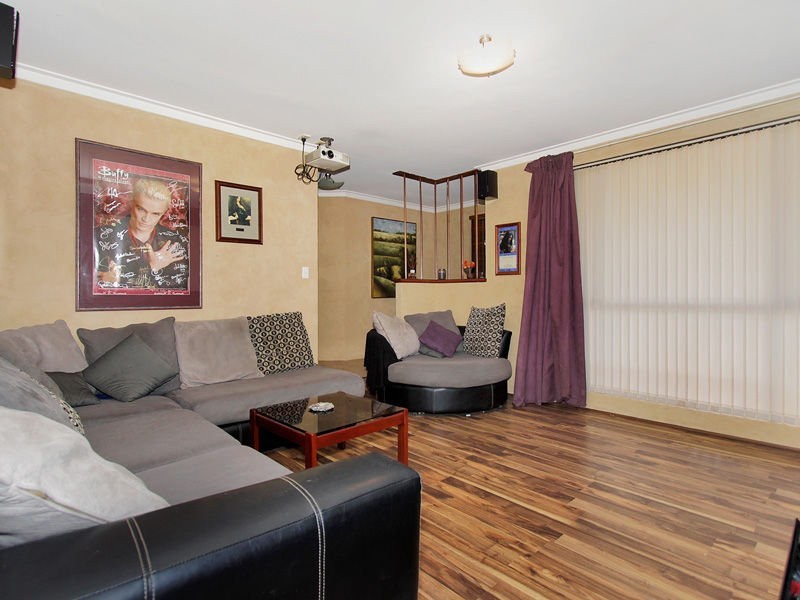 8 Gibson Way, Beechboro WA 6063