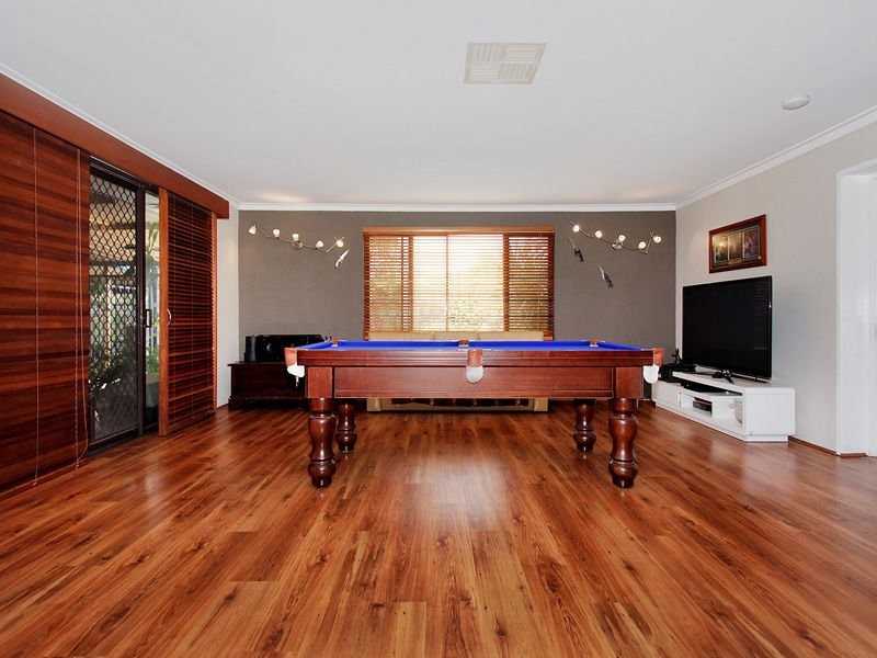 8 Gibson Way, Beechboro WA 6063