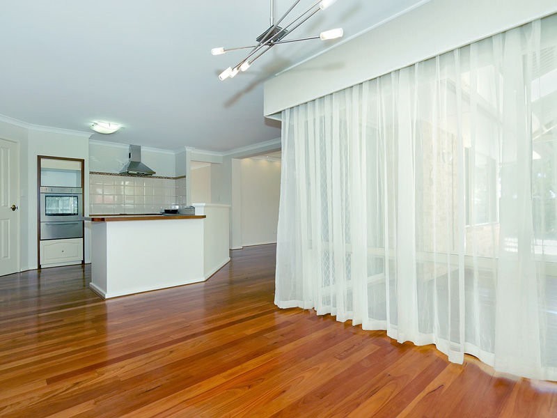 4 Whistler Court, Ellenbrook WA 6069