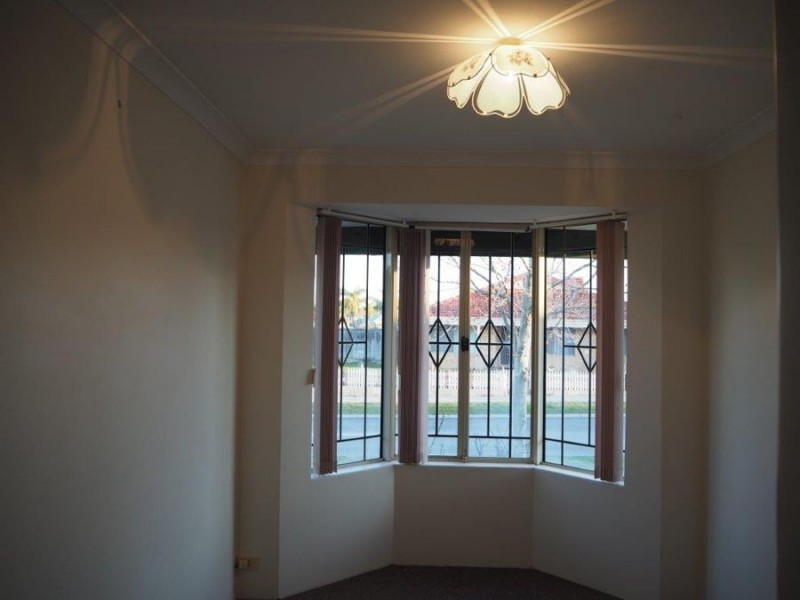 43 Woodlake Bvd, Ellenbrook WA 6069