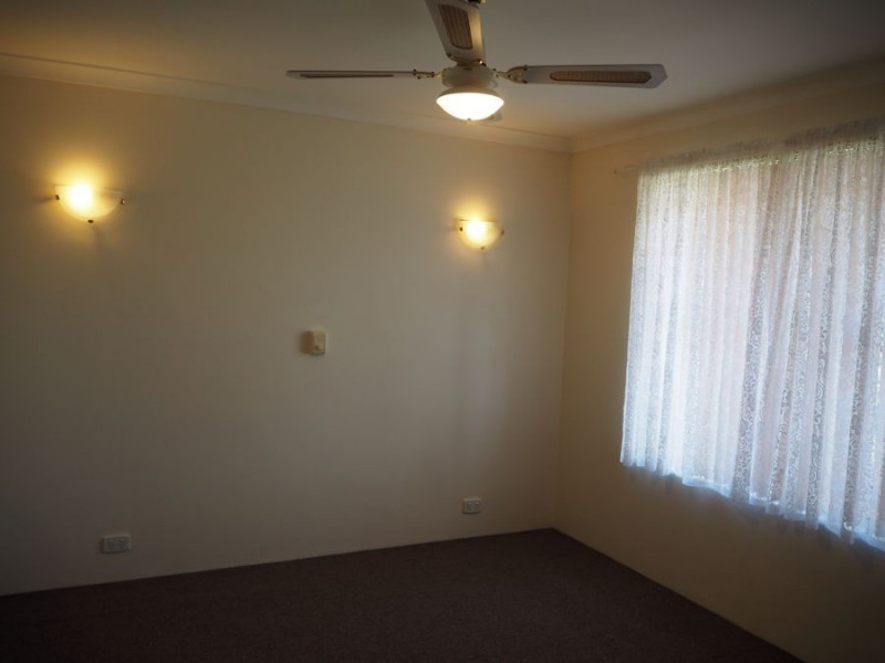 43 Woodlake Bvd, Ellenbrook WA 6069