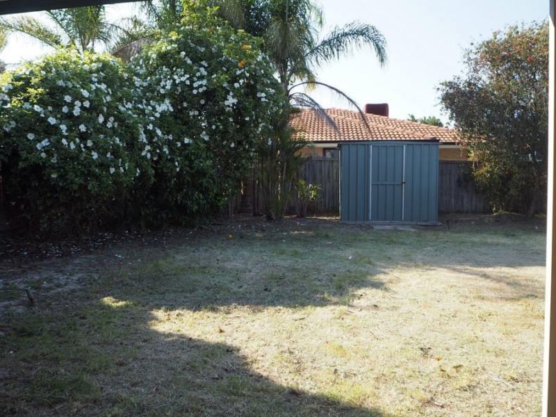 43 Woodlake Bvd, Ellenbrook WA 6069