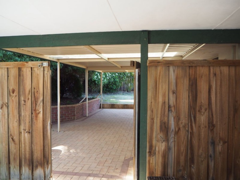 43 Woodlake Bvd, Ellenbrook WA 6069