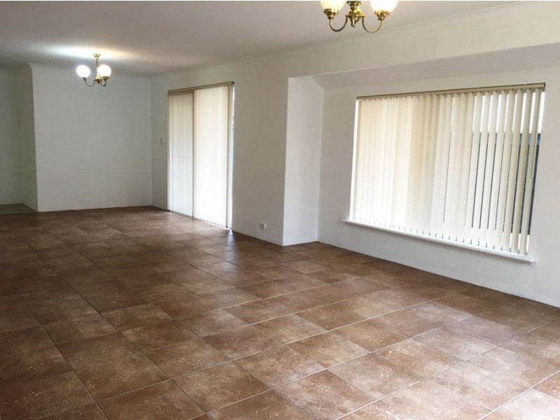 46 Lakefront Circle, The Vines WA 6069