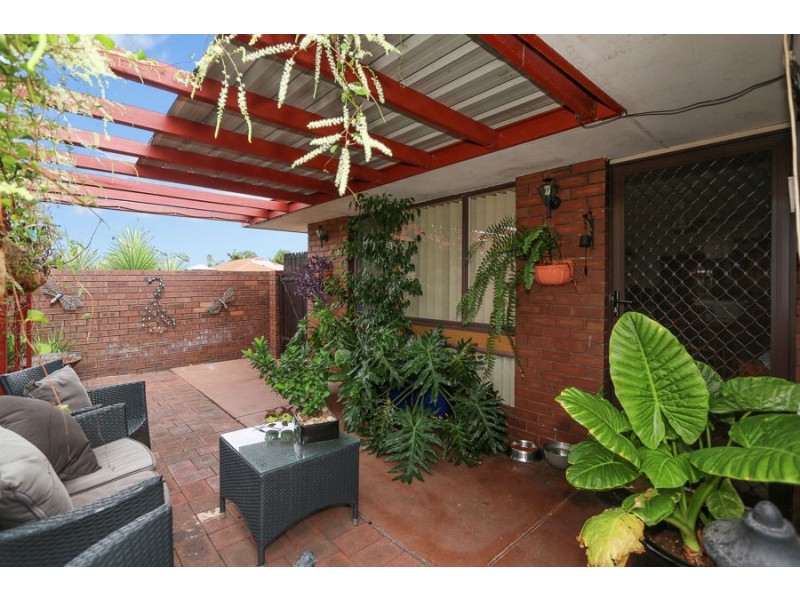 21 Weddall Road, Lockridge WA 6054