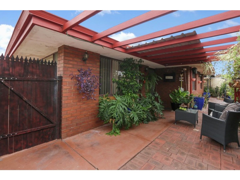 21 Weddall Road, Lockridge WA 6054