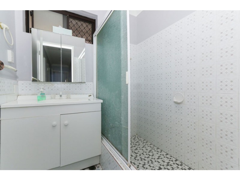 21 Weddall Road, Lockridge WA 6054