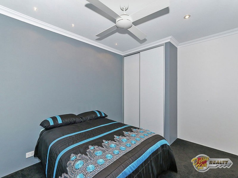 16 Cyandra Loop, Banksia Grove WA 6031