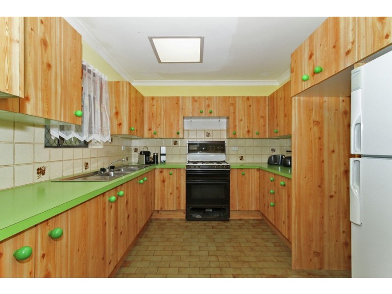 21 Woolgar Way, Lockridge WA 6054