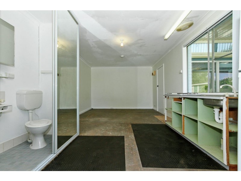 21 Woolgar Way, Lockridge WA 6054