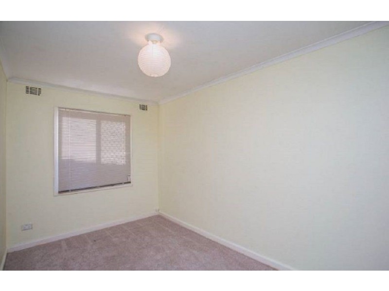 22 Diana Cres, Lockridge WA 6054