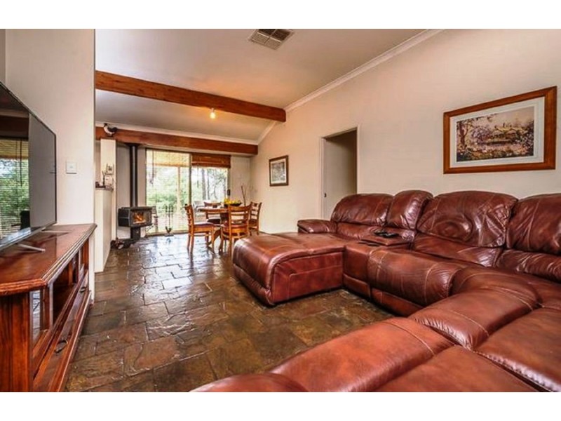 41 Robin Grove, Bindoon WA 6502